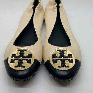 NWT Tory Burch Black Claire Cap-Toe Ballet in Black / New Cream Size 7, 8 or 8.5